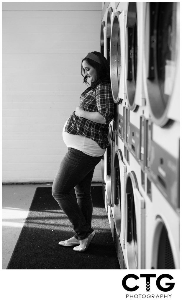 unique_Pittsburgh_Maternity_Photographer_Pin_Up_0015 
