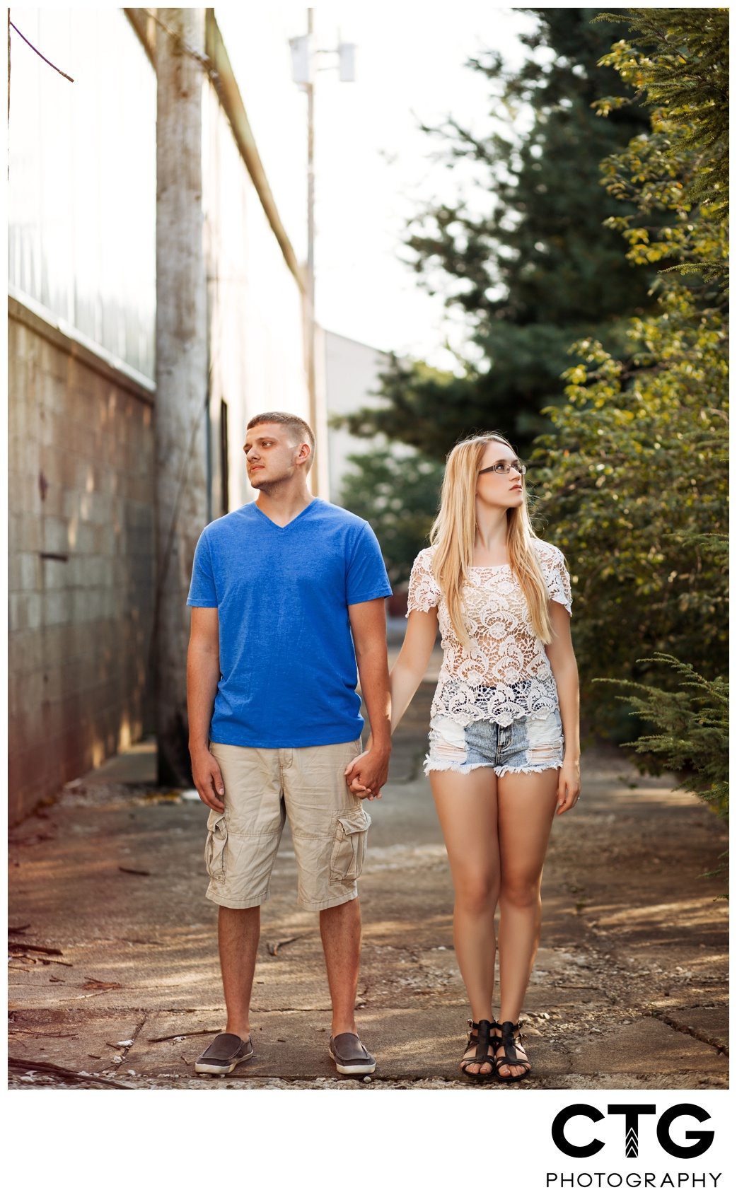 Pittsburgh-engagement-photos-in-the-strip-district_0003