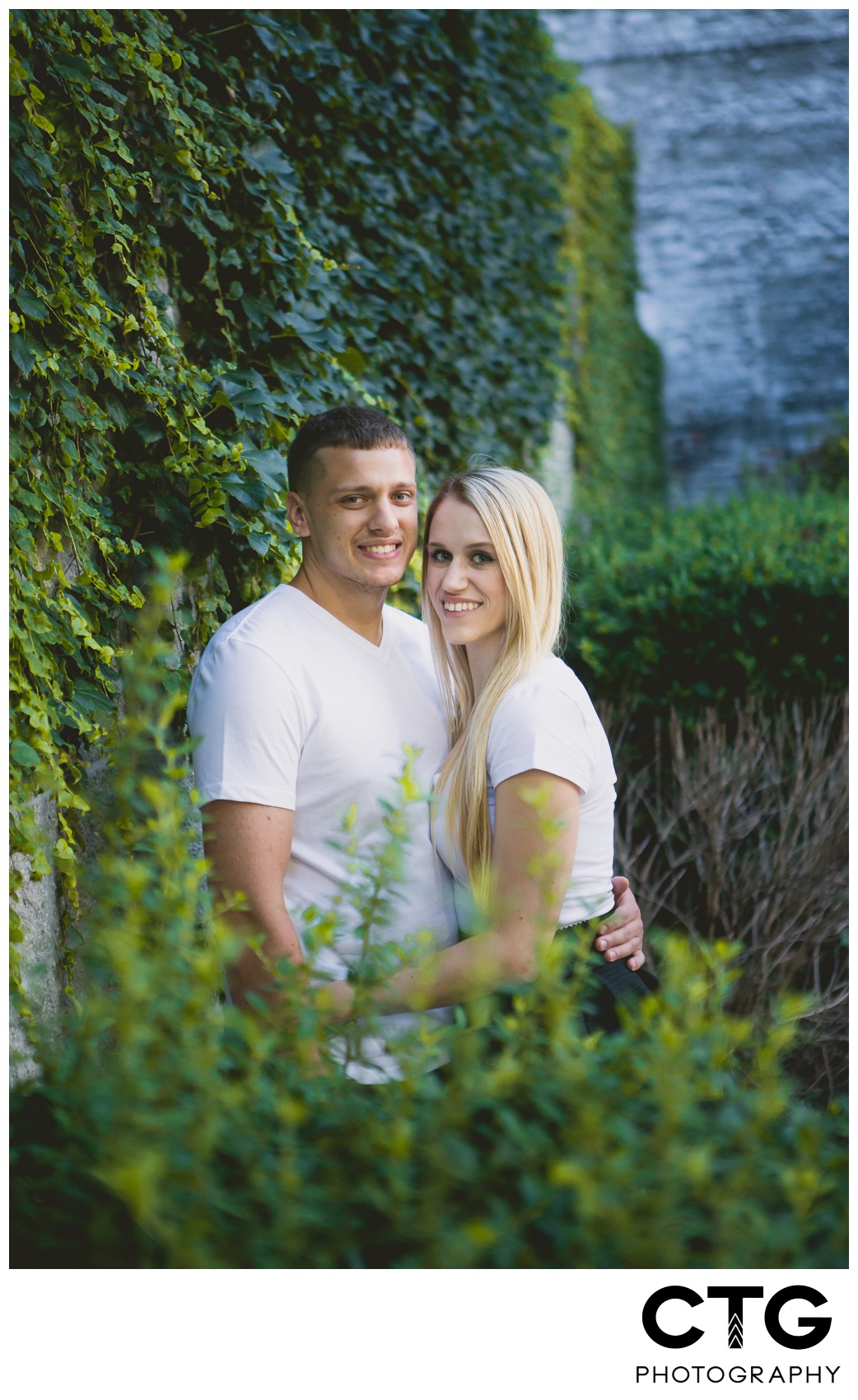 Pittsburgh-engagement-photos-in-the-strip-district_0029