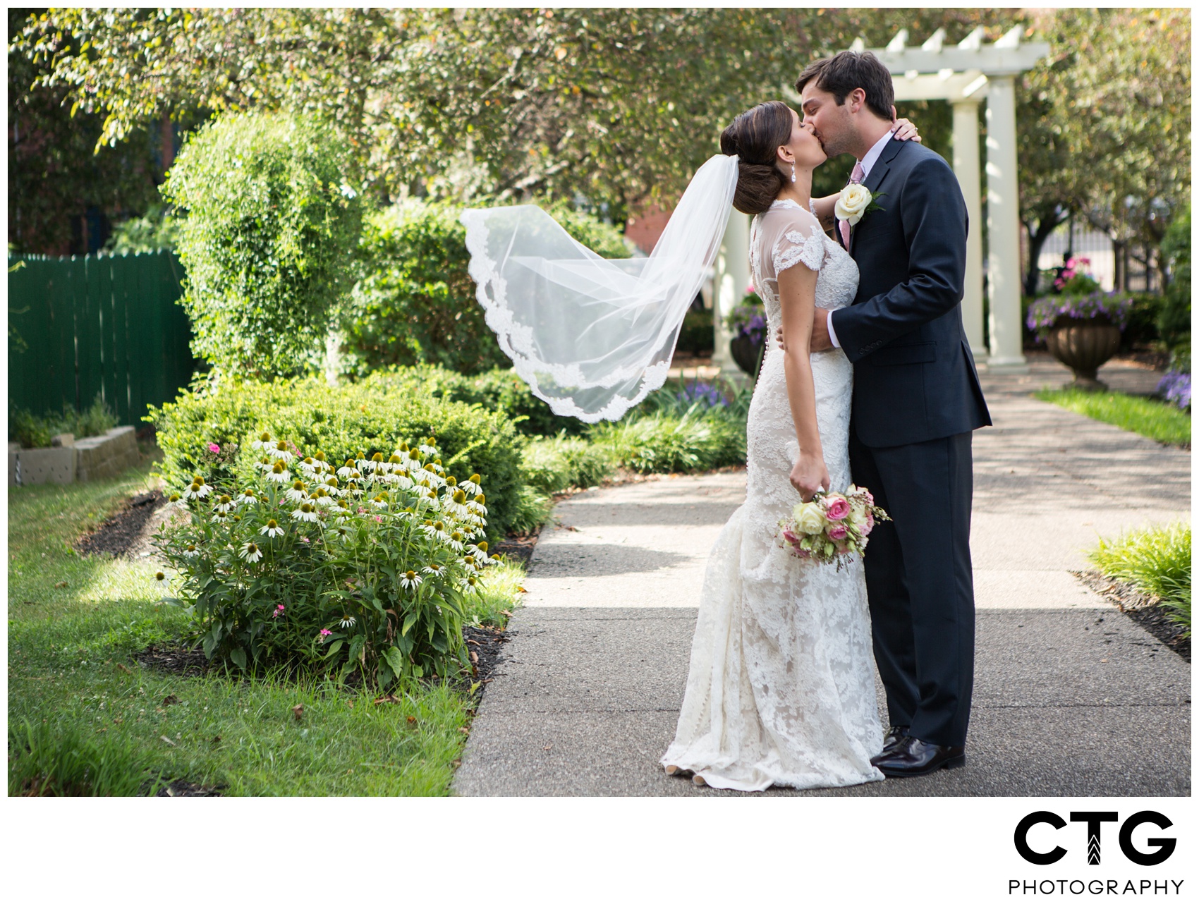 The_Grand_Hall_at_The_Priory_wedding-photos_0072