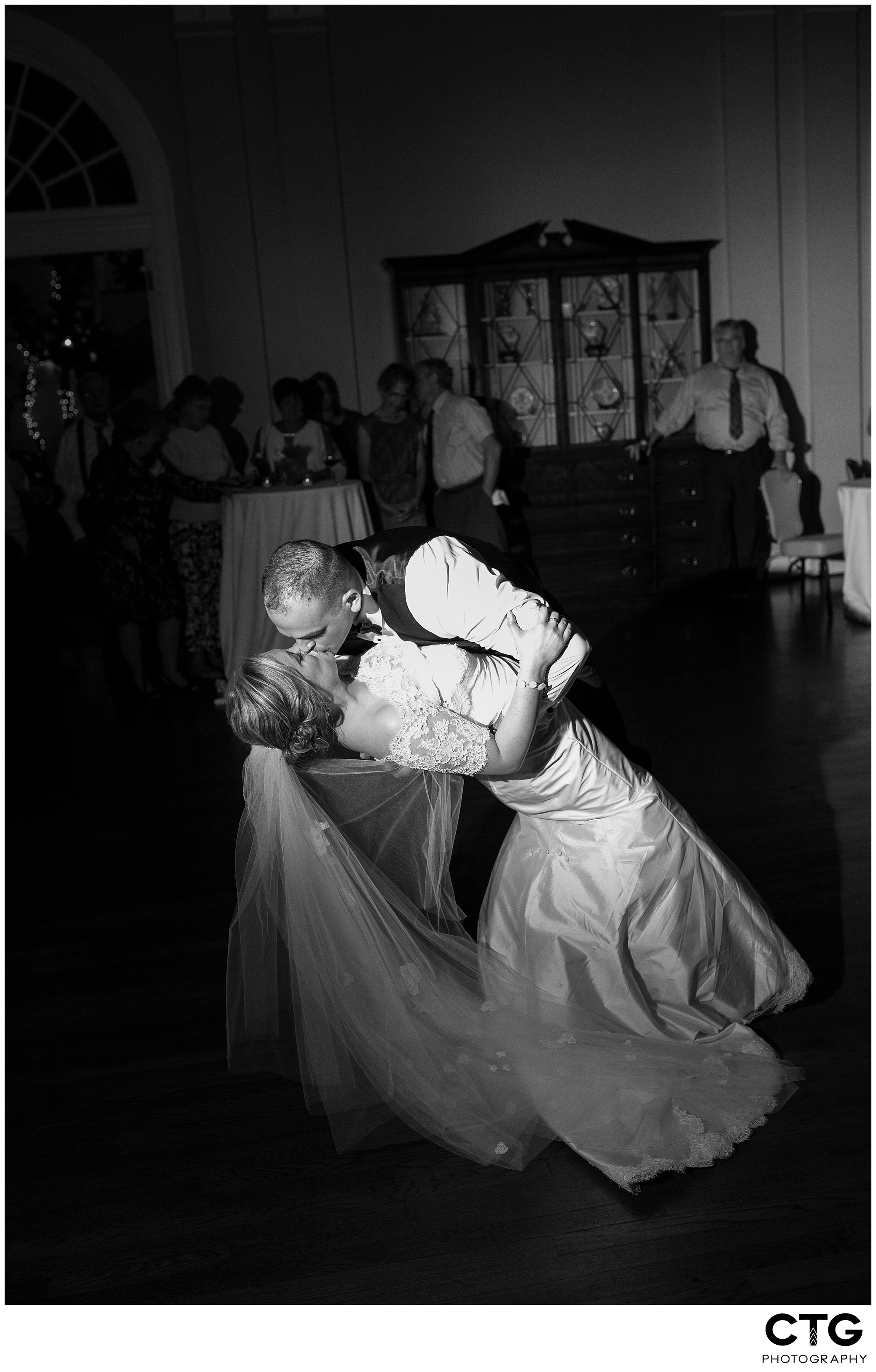 Fox_Chapel_Golf_Club_Wedding_Photos_0078