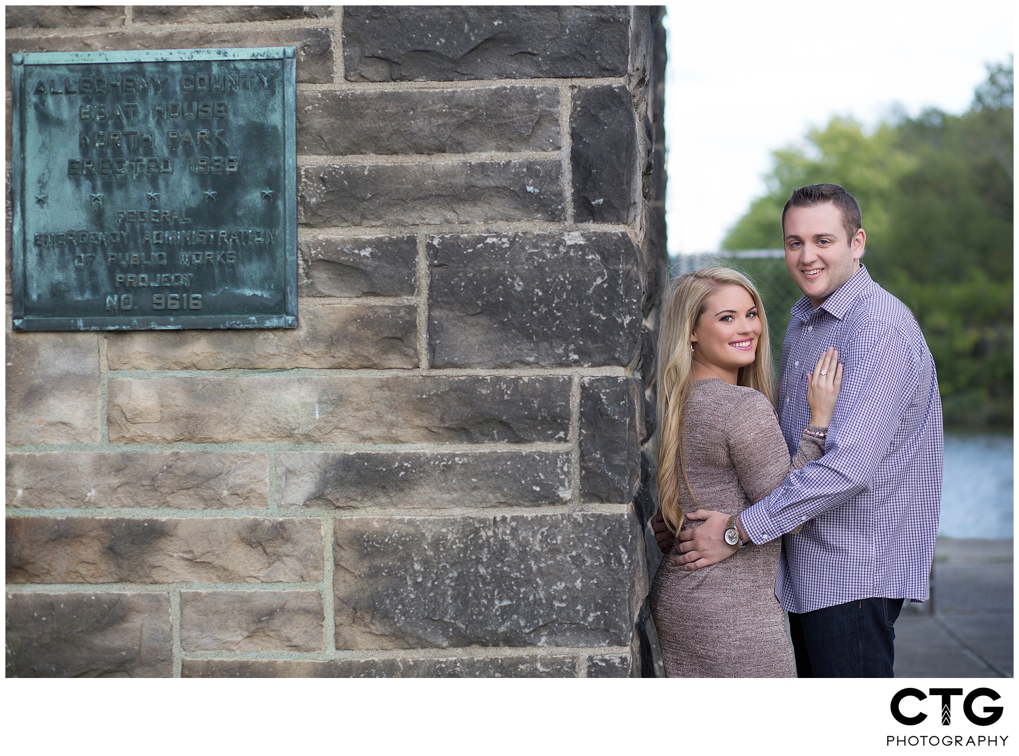 North_Park_Pittsburgh-Engagement_Photos_0004