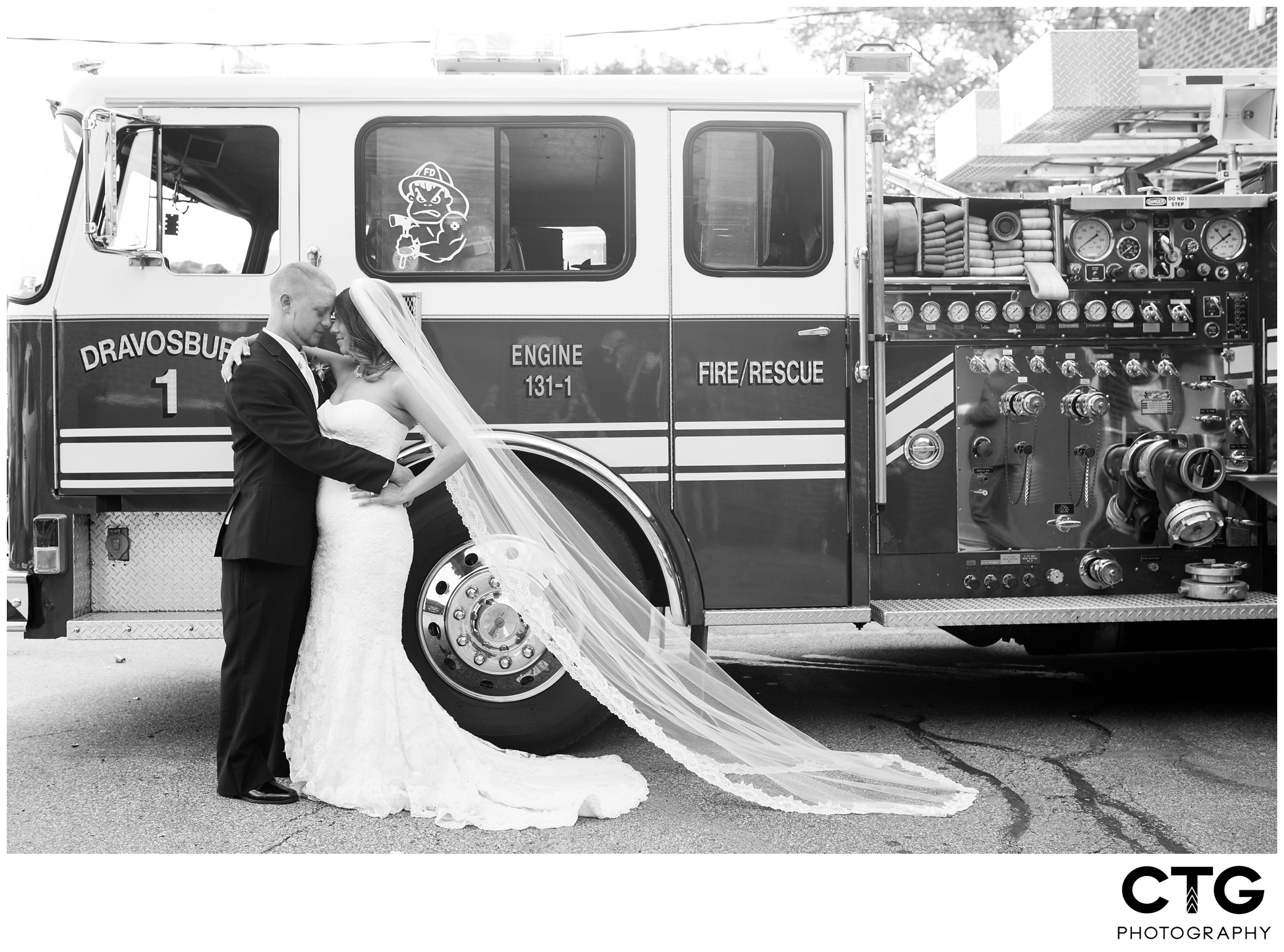 Sunset_Room_Wedding_Reception_Photos_0057