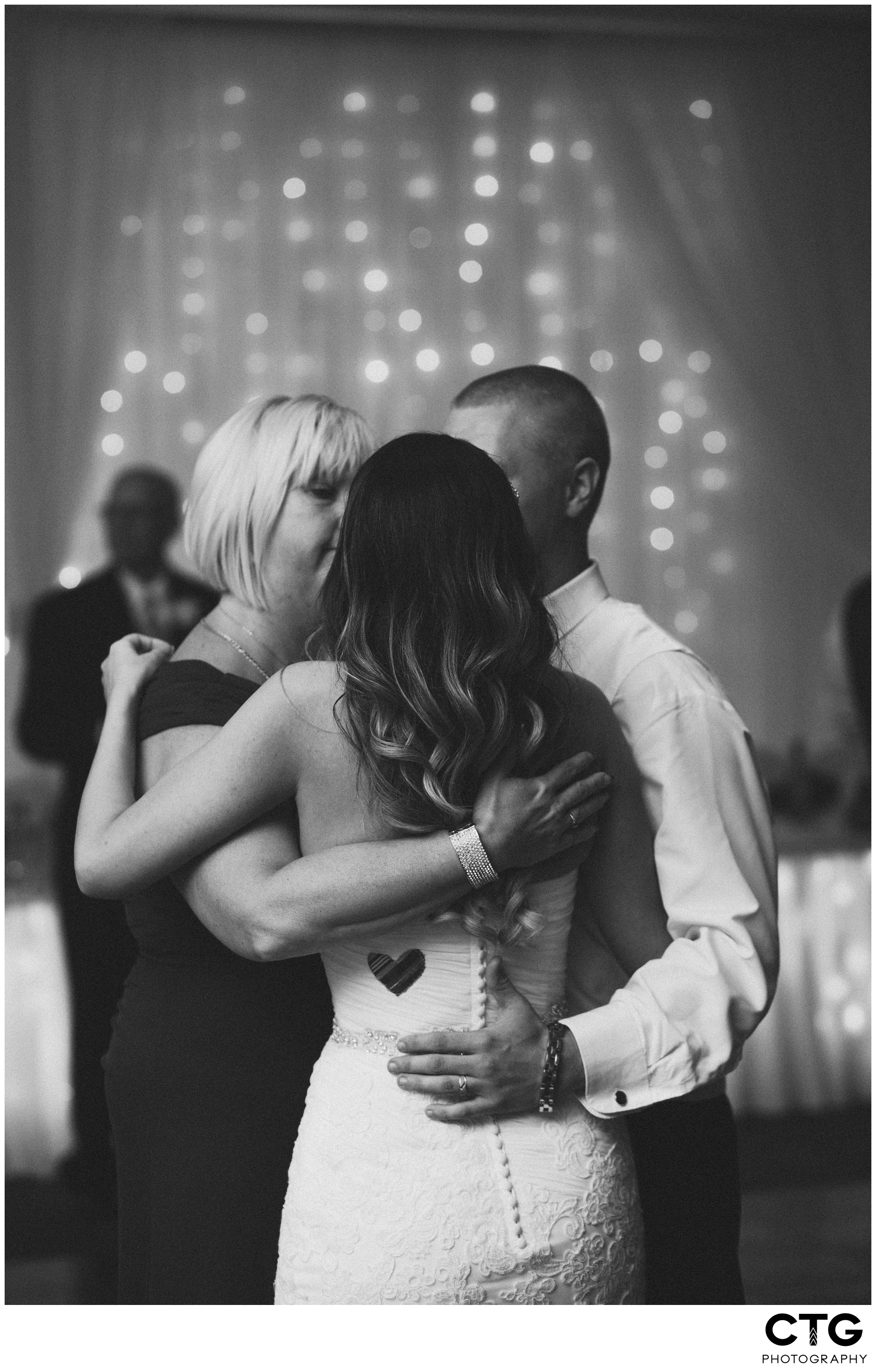 Sunset_Room_Wedding_Reception_Photos_0123