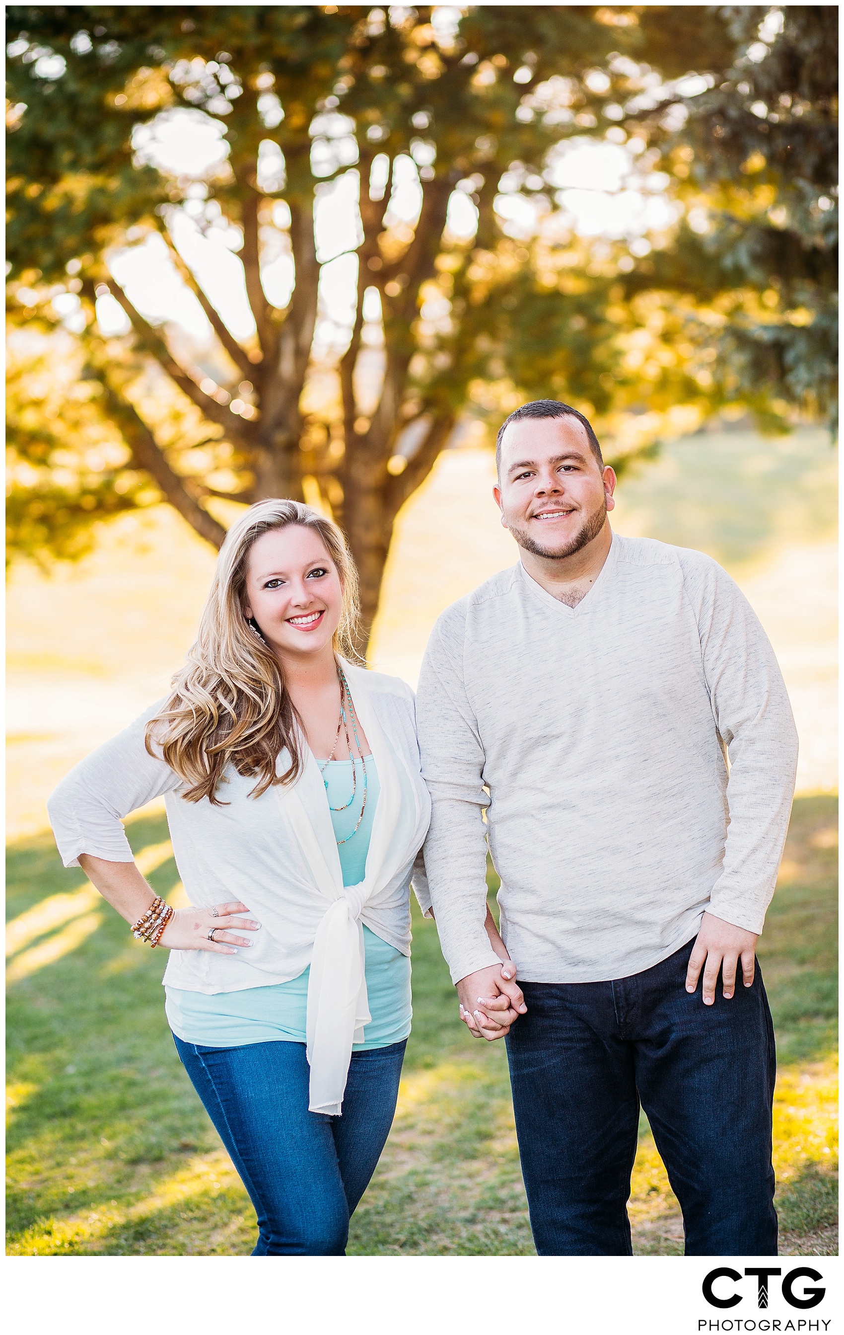 Rolling-fields-golf-course-engagement-photos_0002