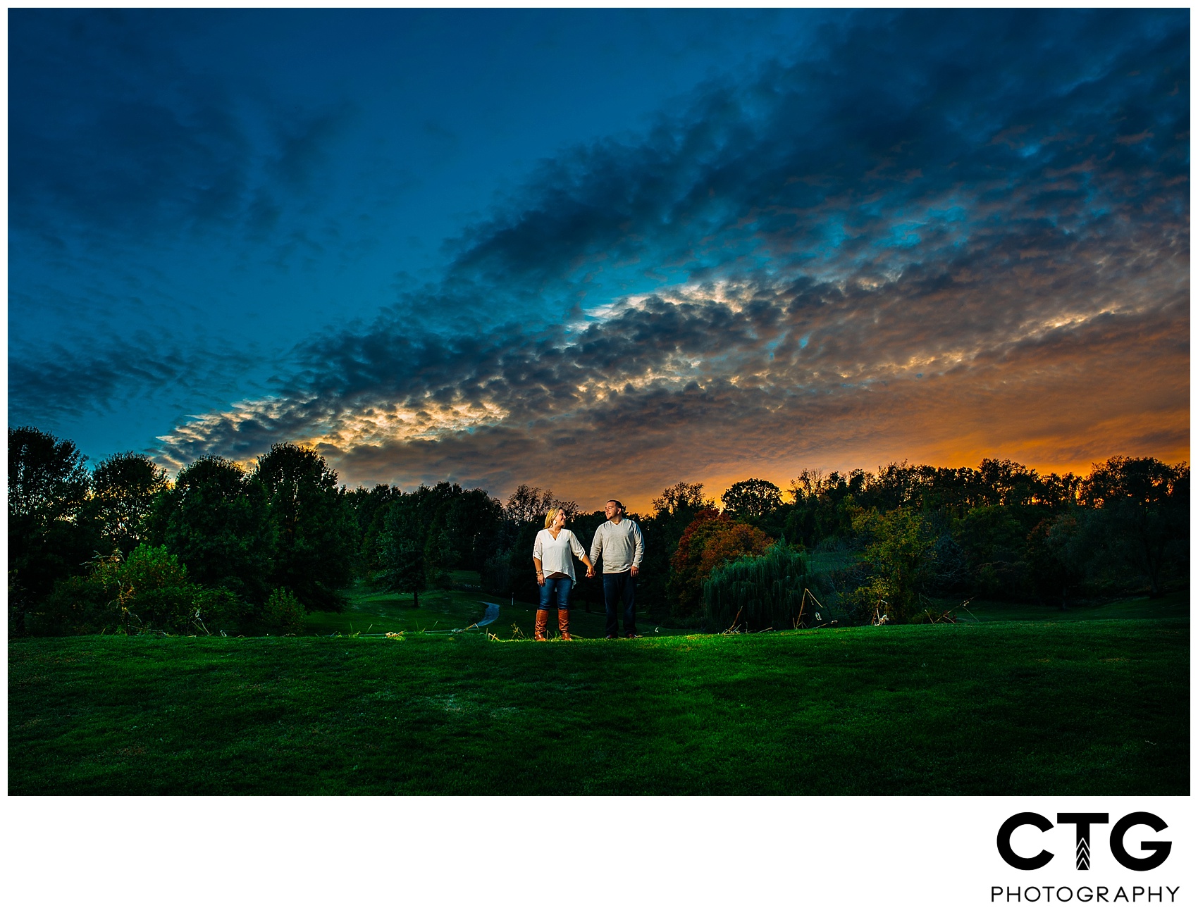 Rolling-fields-golf-course-engagement-photos_0012