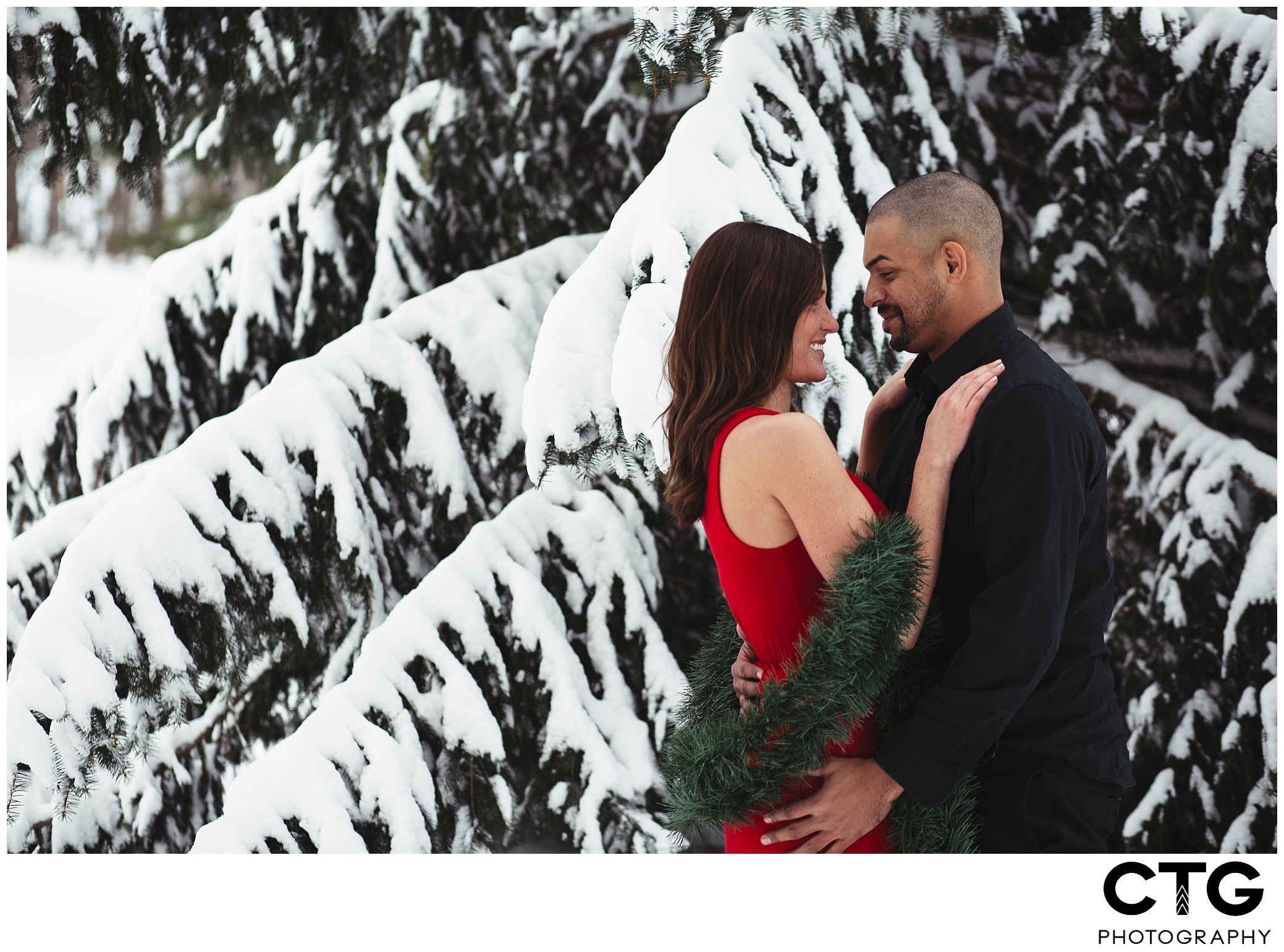 Pittsburgh-winter-engagement-photos_0013