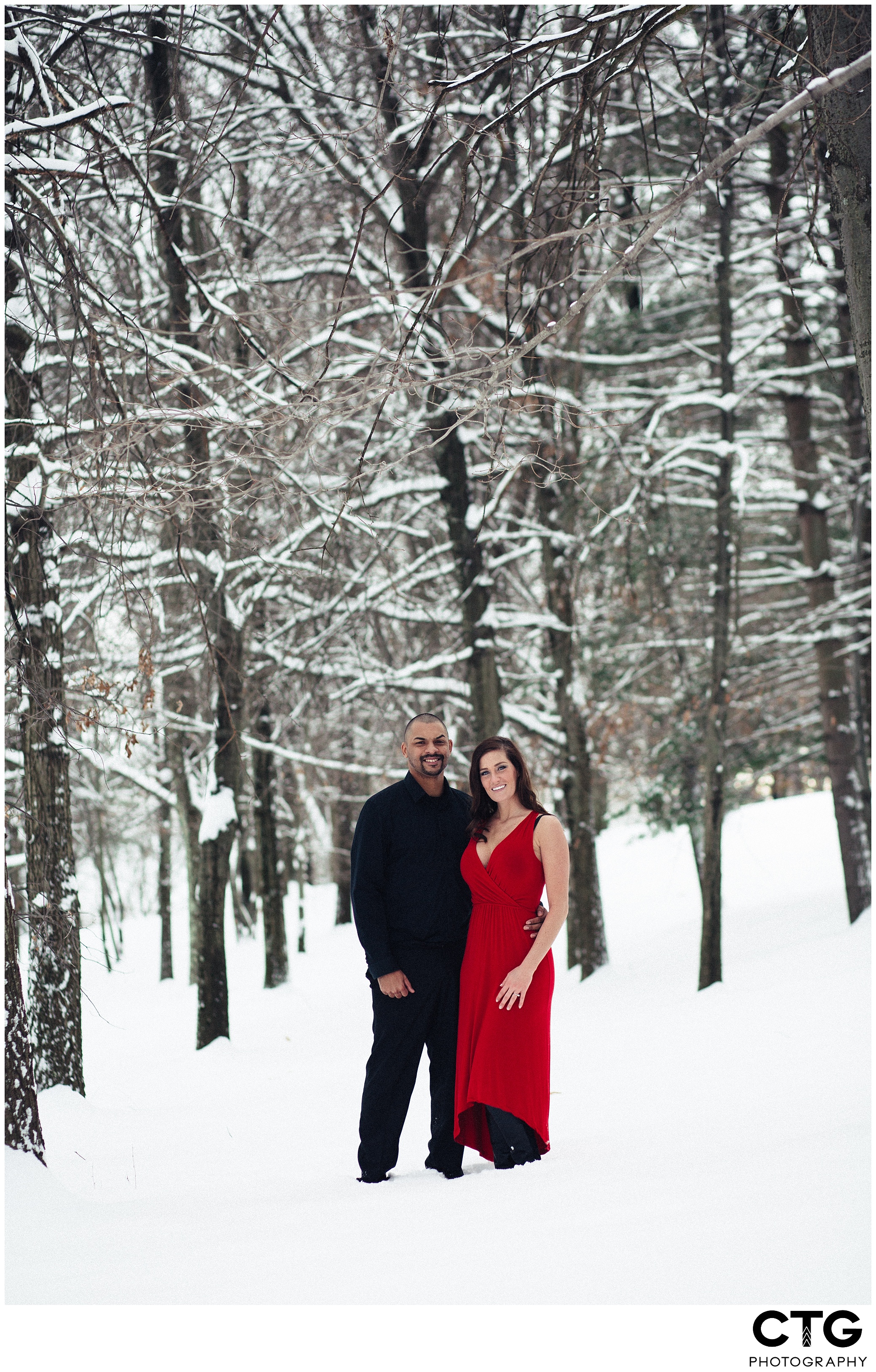 Pittsburgh-winter-engagement-photos_0021
