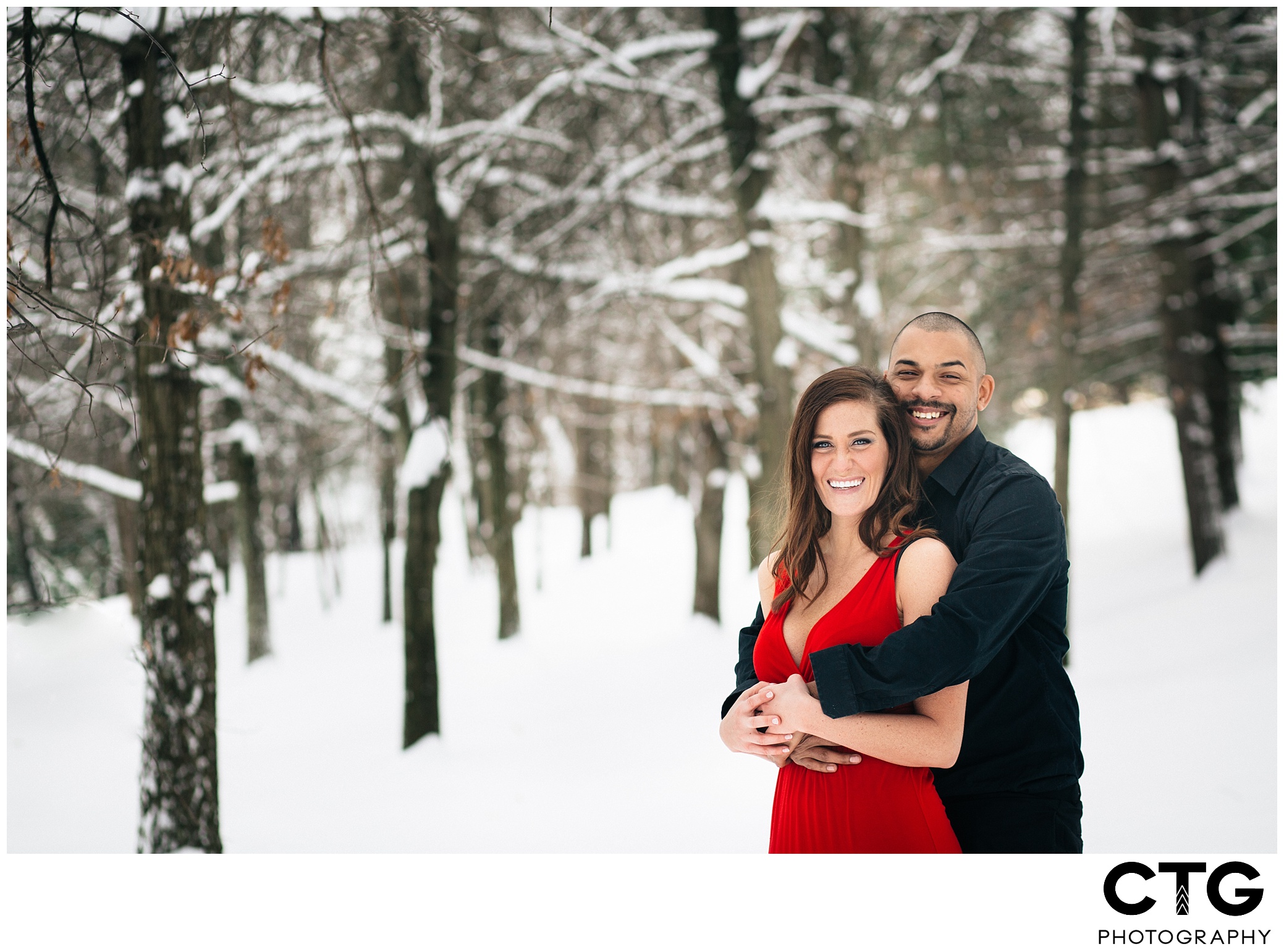 Pittsburgh-winter-engagement-photos_0022