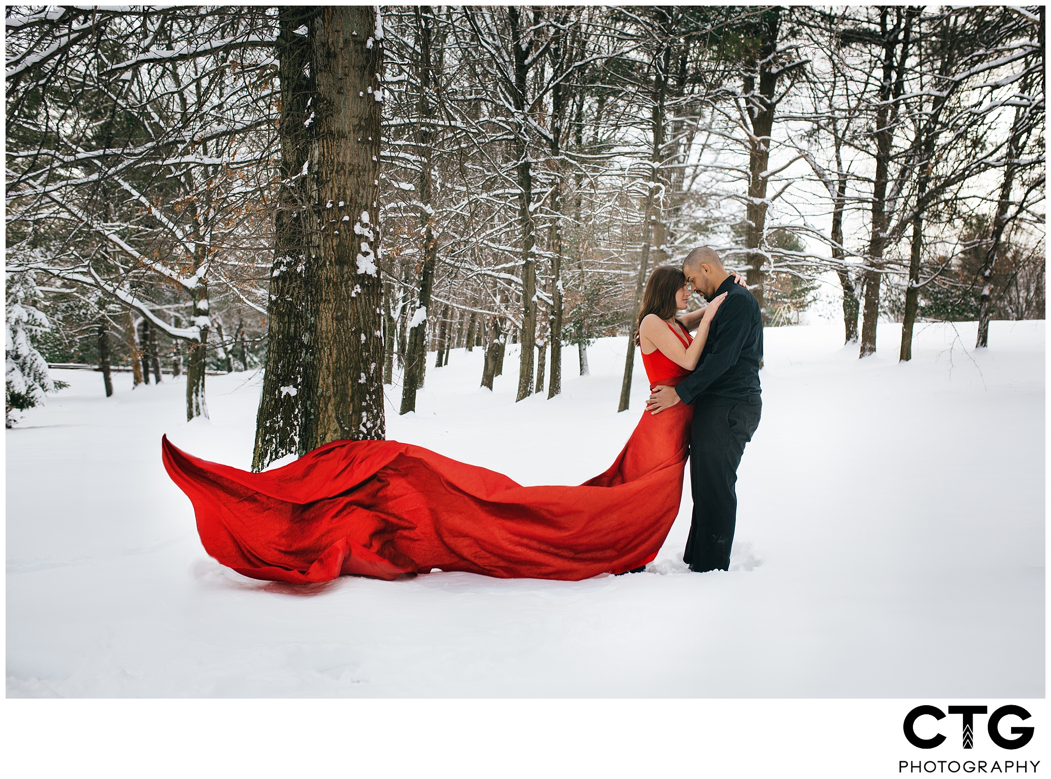 Pittsburgh-winter-engagement-photos_0023