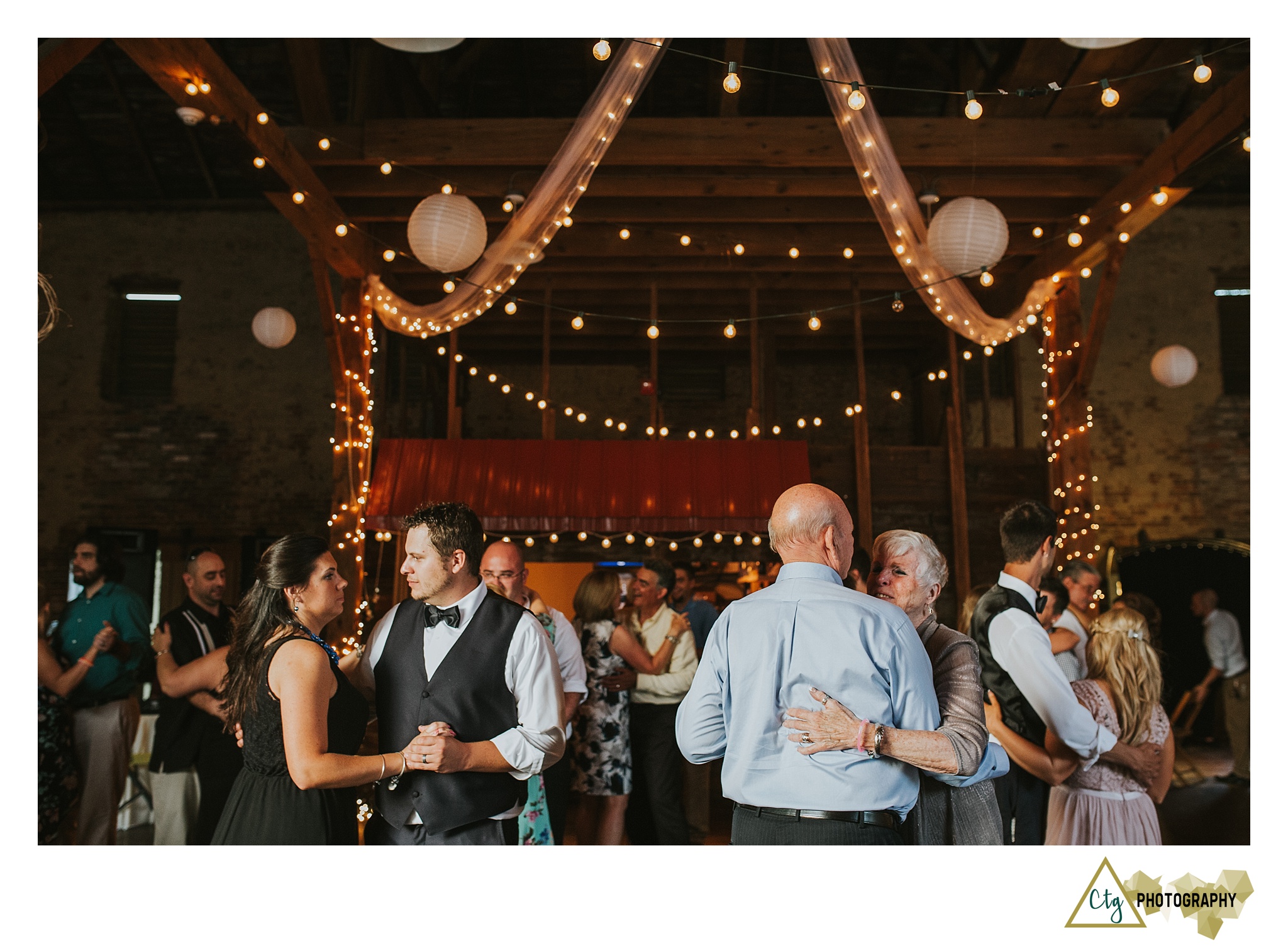 west overton barn wedding photos_0101