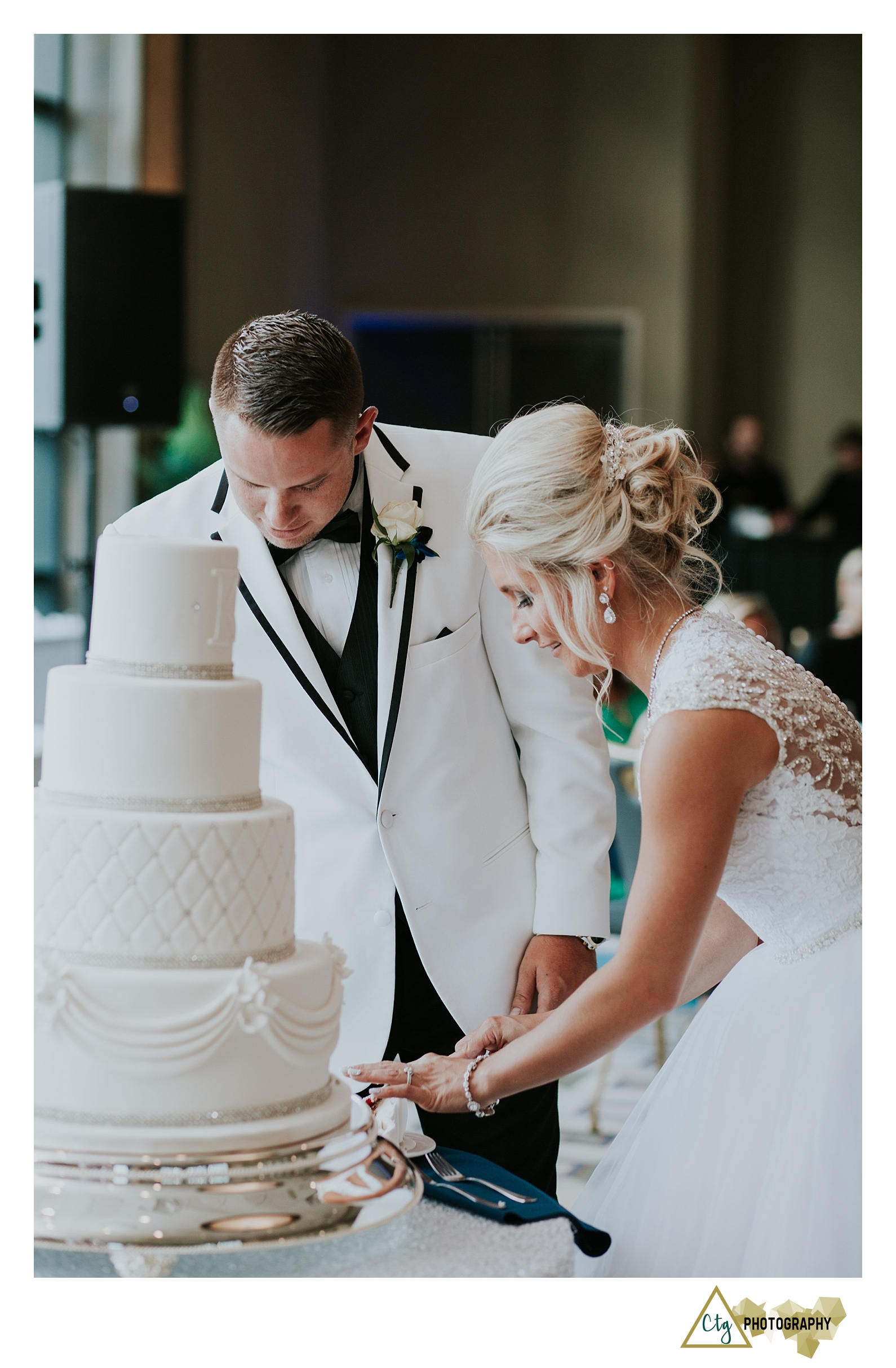 Duquesne Power Center Wedding Photos_0096