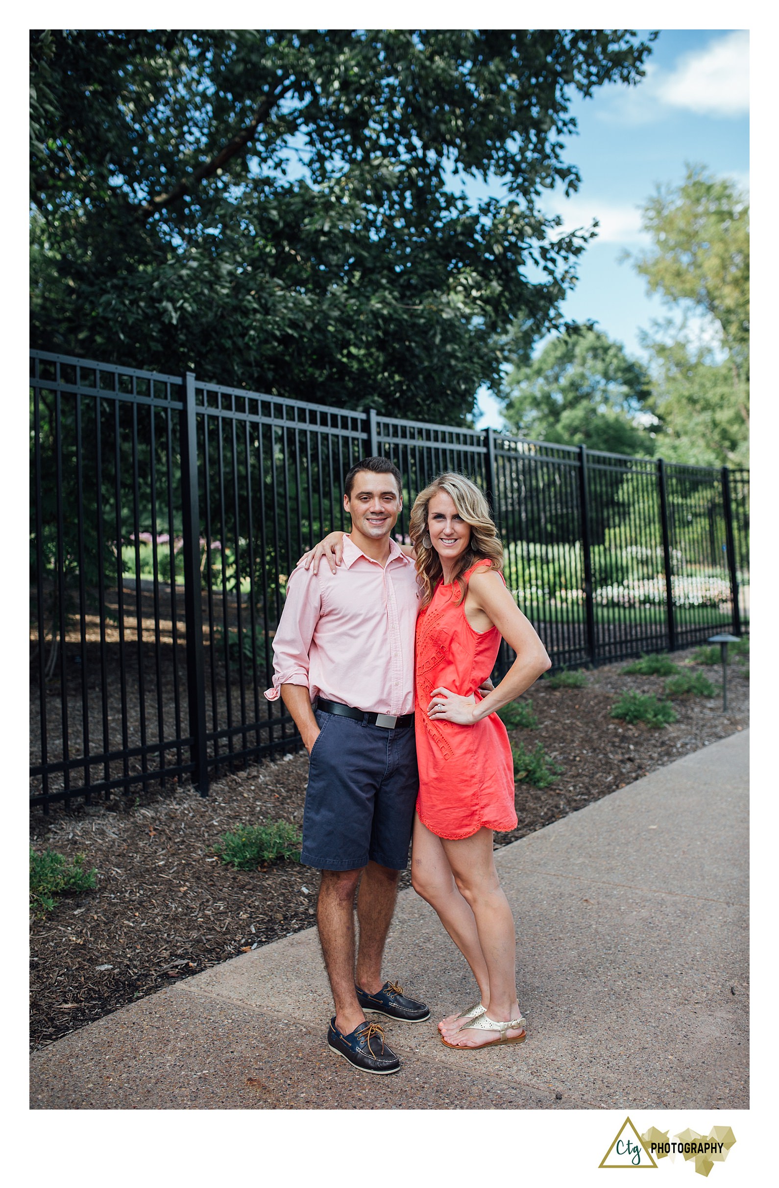 pittsburgh-botanical-gardens-engagement-photos_0025