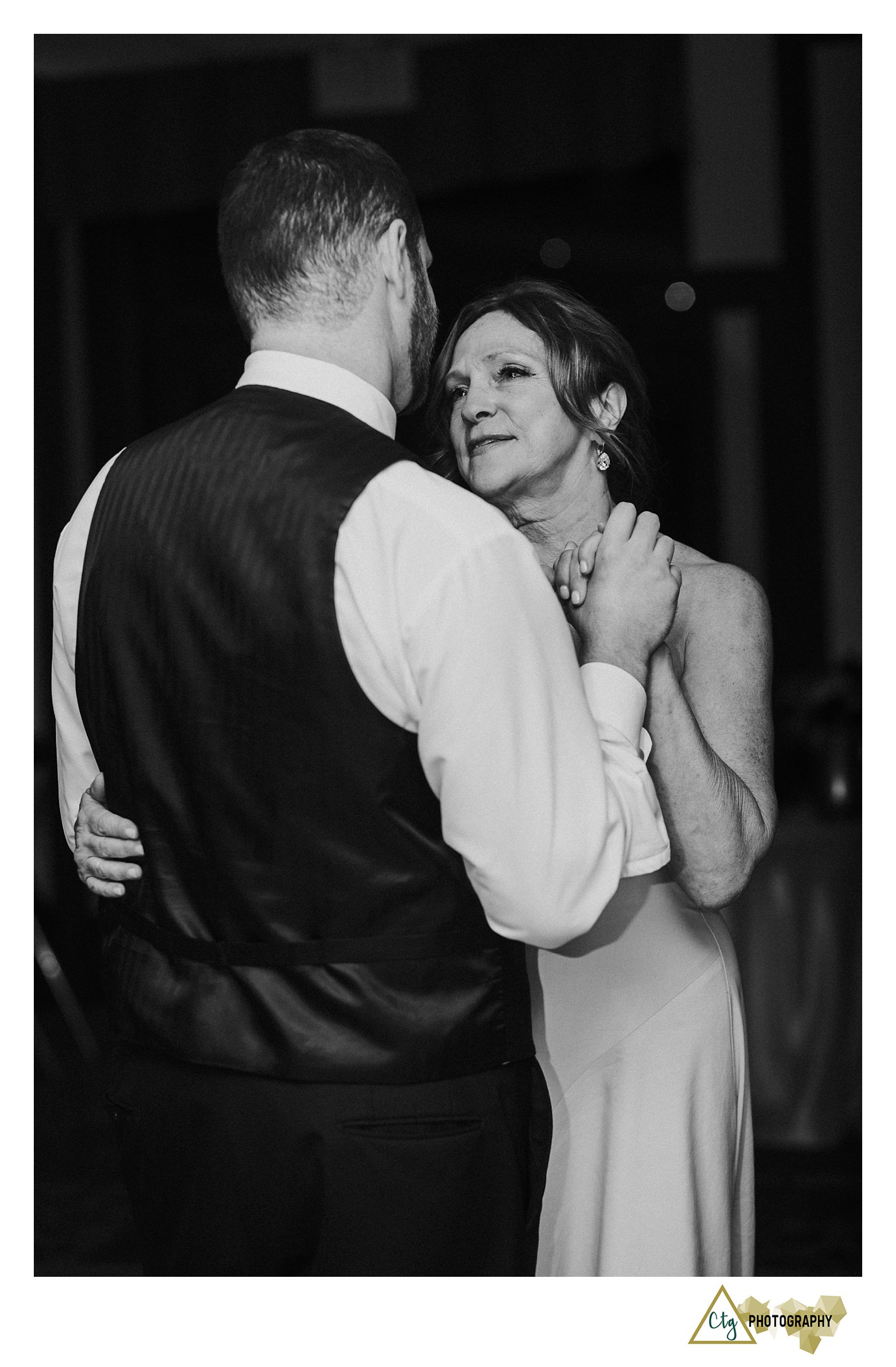 heinz-chapel-wedding-photos_0088