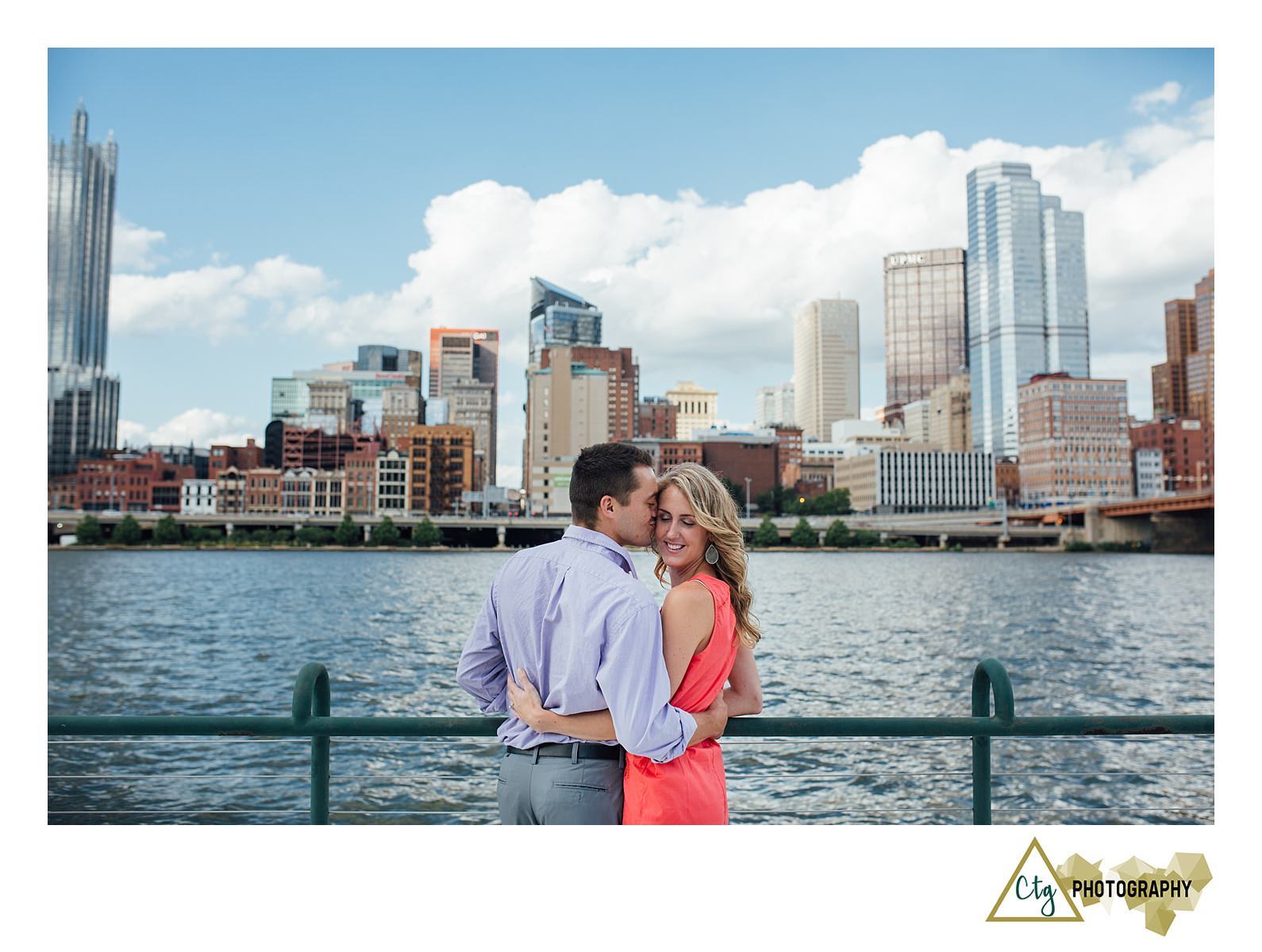 best-photos-from-2016-pittsburgh-engagement-photographer_0128