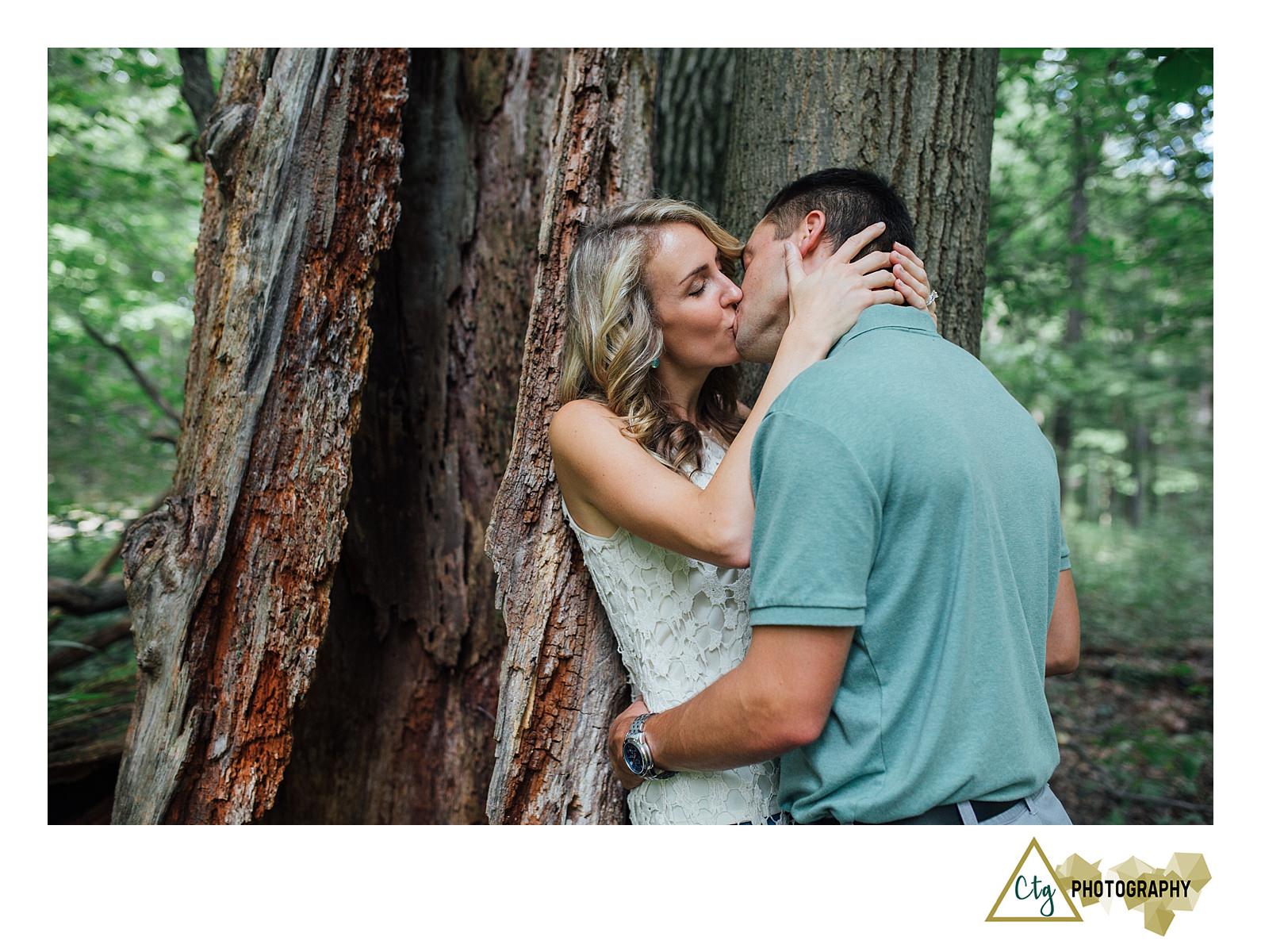 best-photos-from-2016-pittsburgh-engagement-photographer_0135