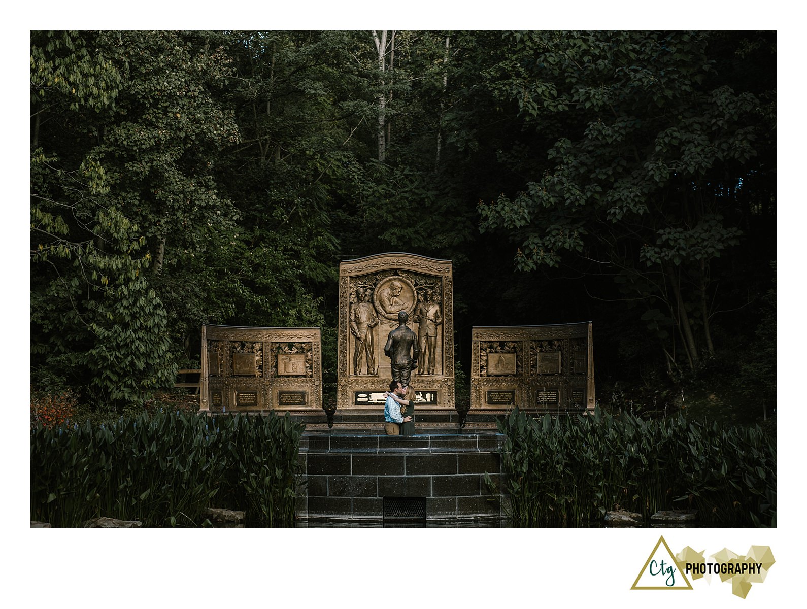 best-photos-from-2016-pittsburgh-engagement-photographer_0140