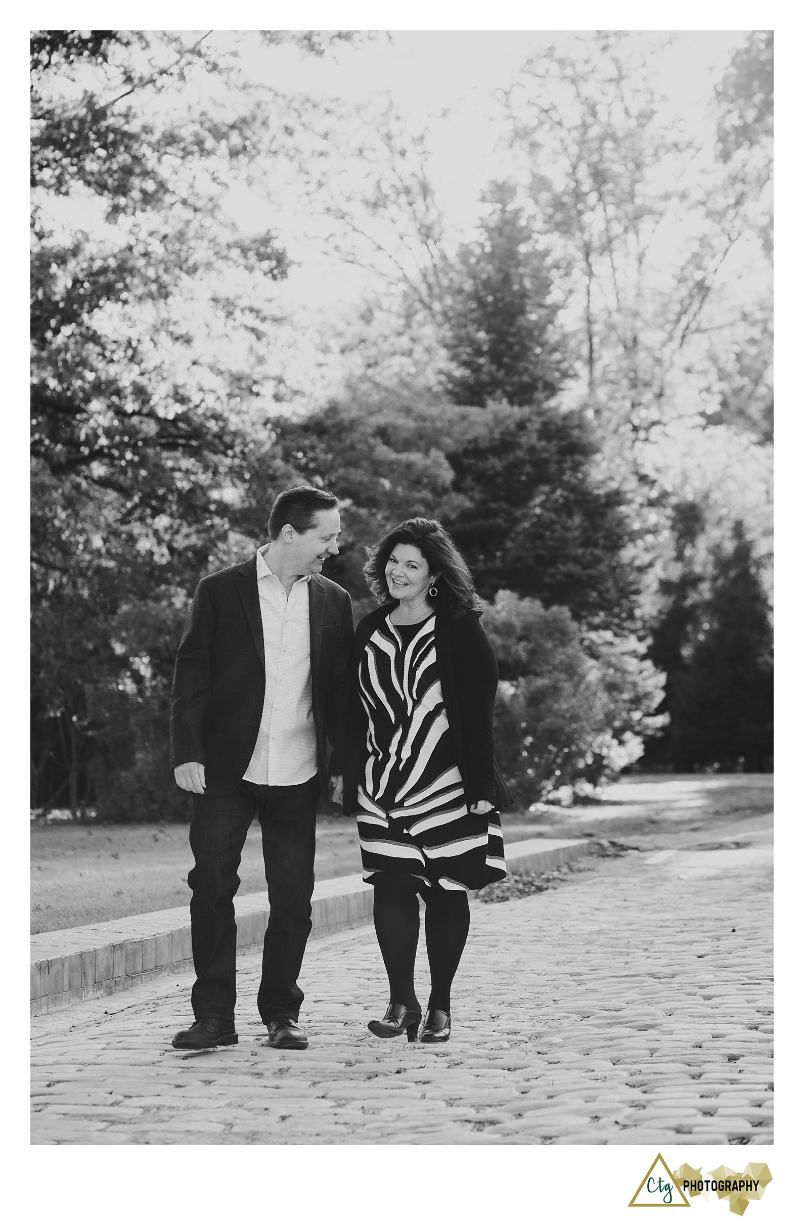 best-photos-from-2016-pittsburgh-engagement-photographer_0148