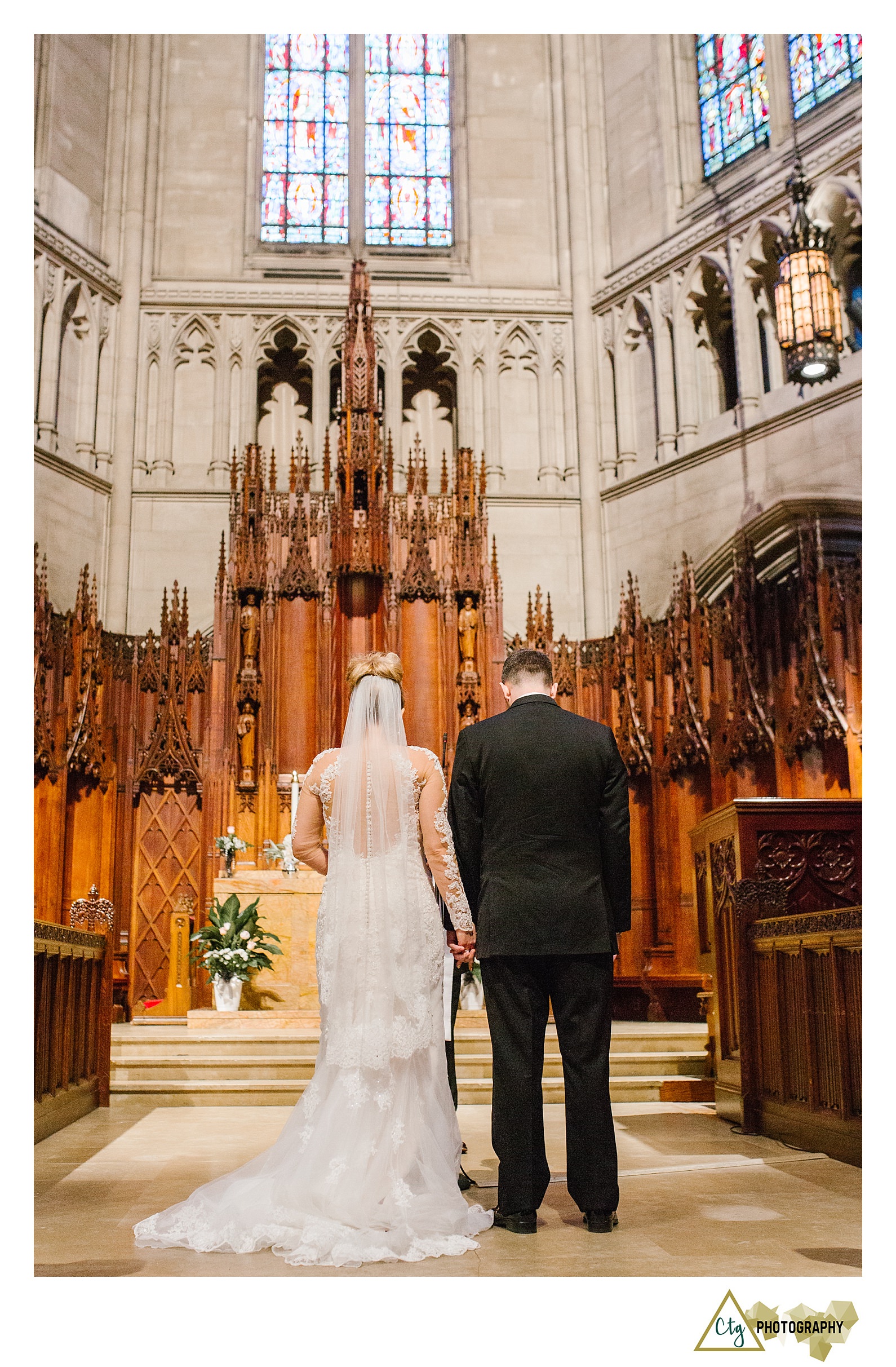 Winter Wedding At Heinz Chapel And The Priory