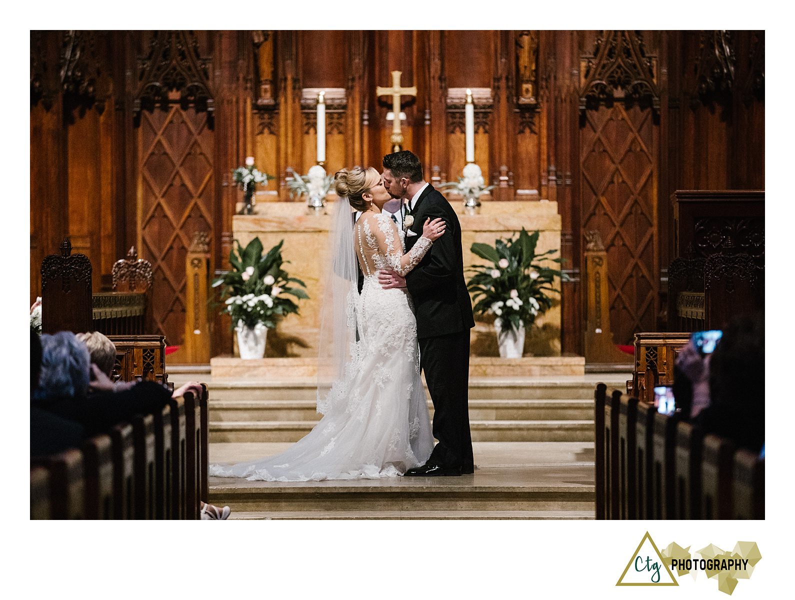 Winter Wedding At Heinz Chapel And The Priory