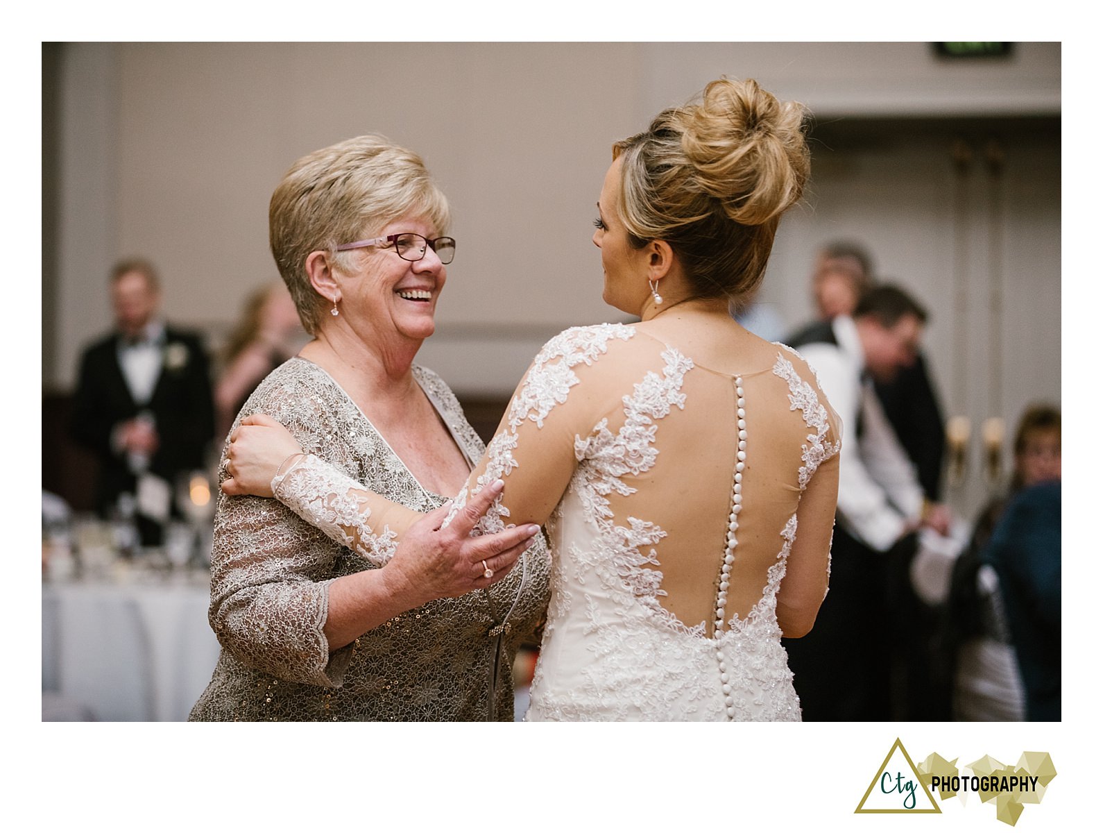 Winter Wedding At Heinz Chapel And The Priory