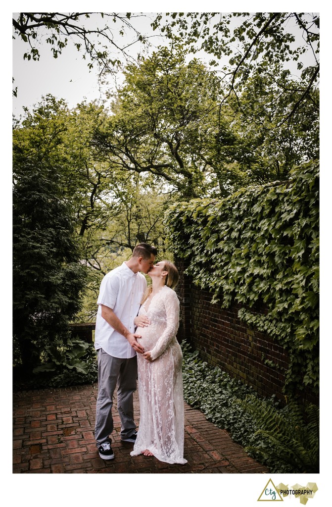 Mellon Park Maternity Photos_0001