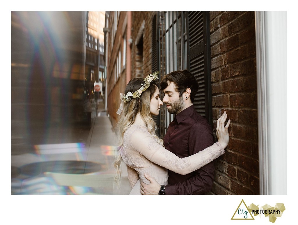 Downtown Pgh Couples Shoot_0021