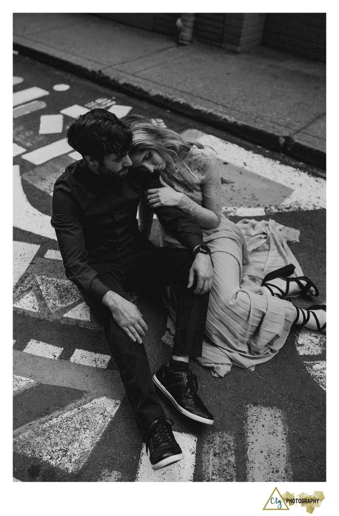 Downtown Pgh Couples Shoot_0026
