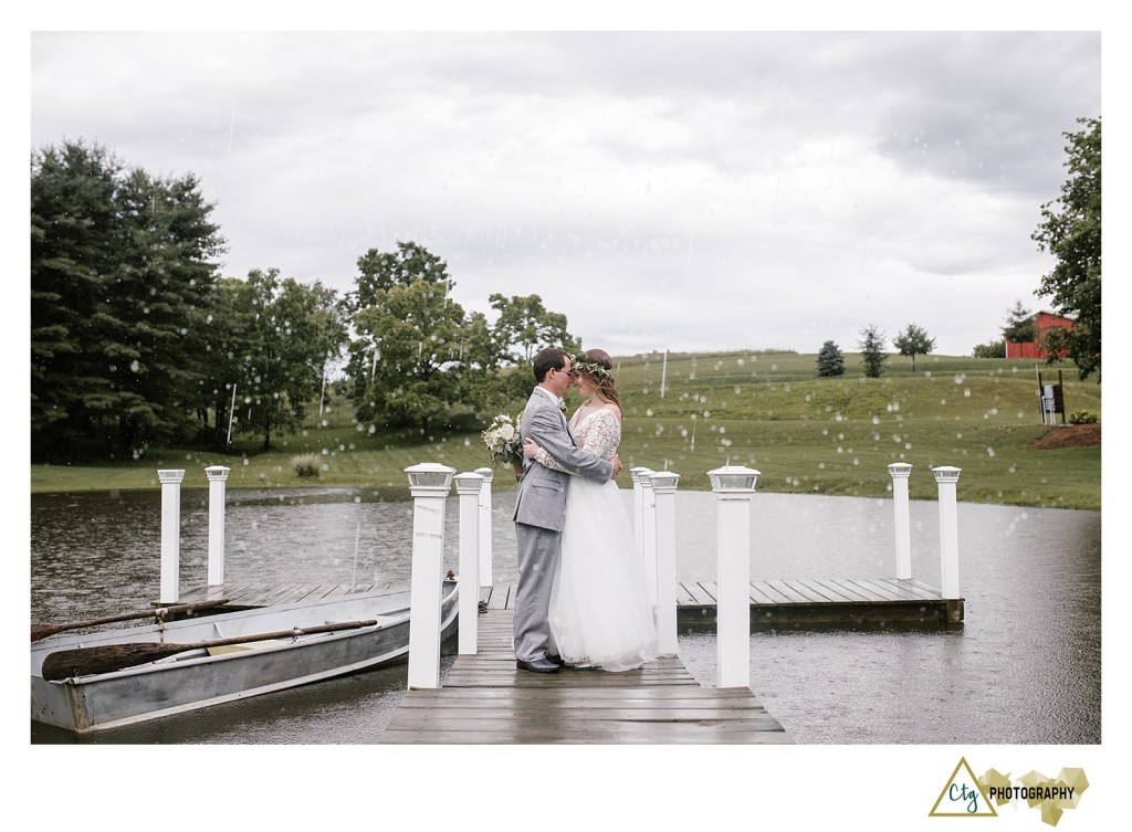 Shady Elms Wedding Decor