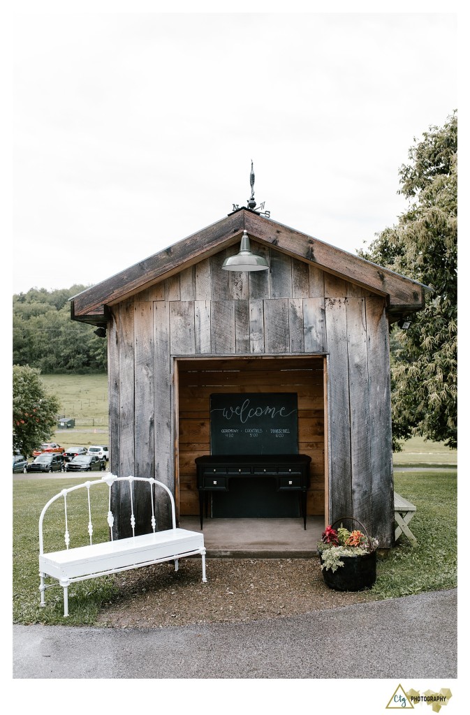 Shady Elms Wedding Decor