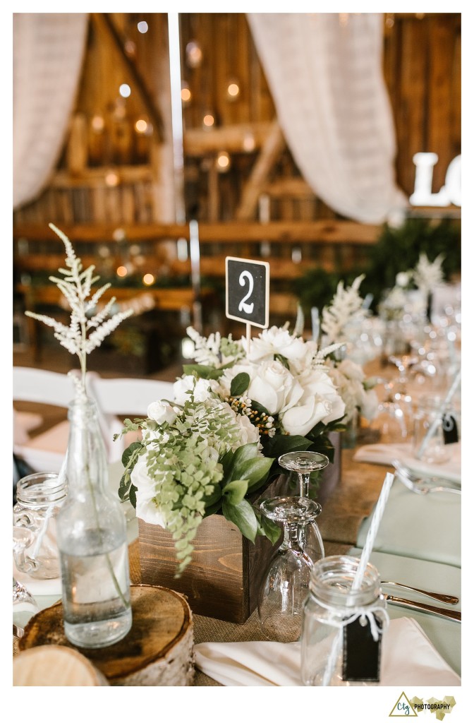 Shady Elms Wedding Decor