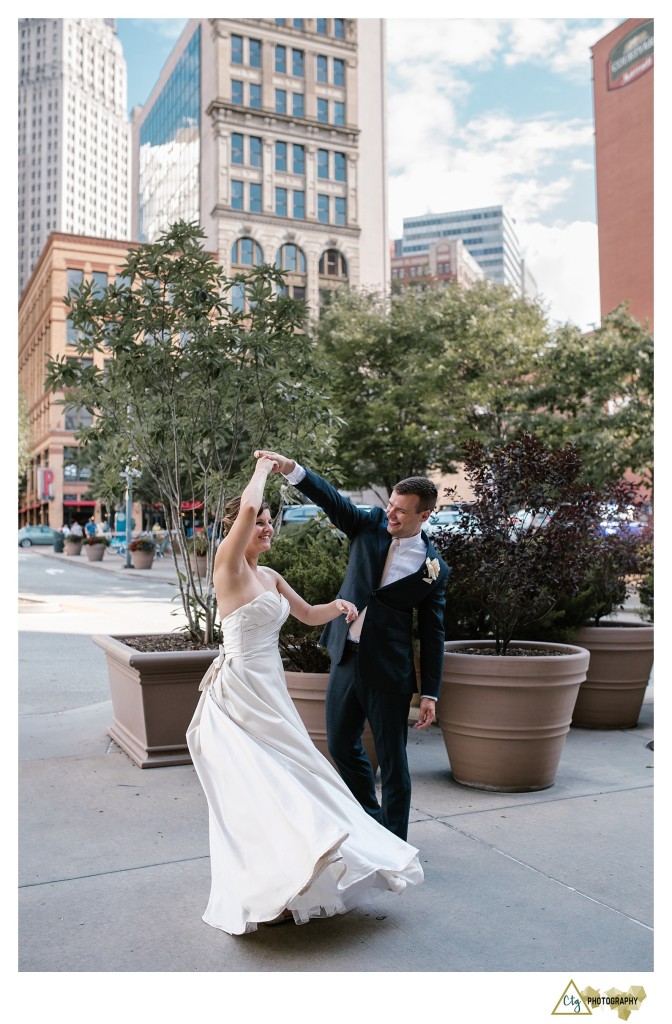 downtown pgh wedding photos