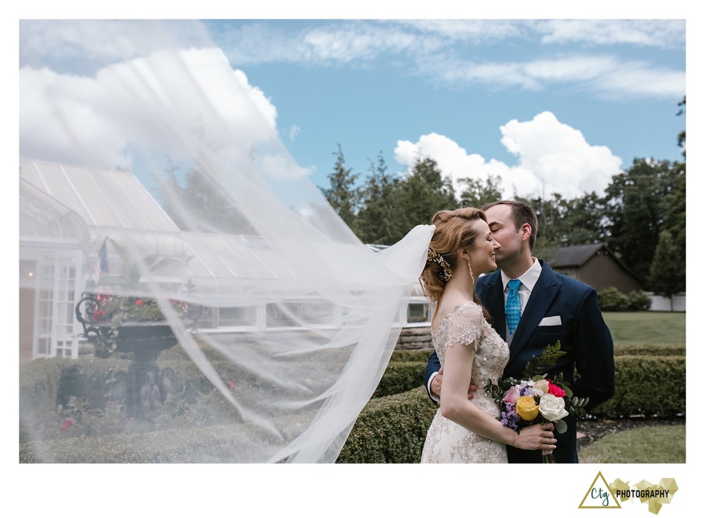 downton abby themed wedding couple