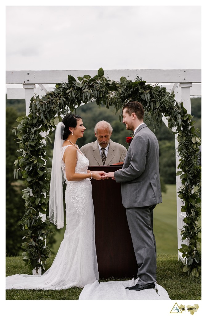 wedding ceremony at kittanning country club