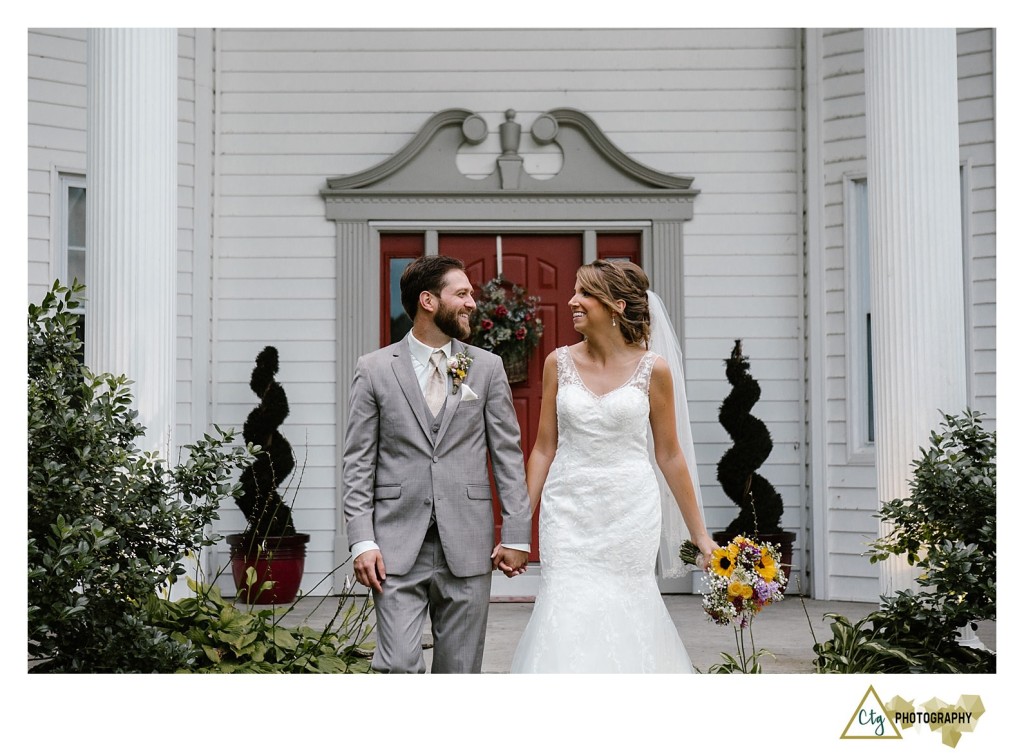 Bride and groom at the hayloft