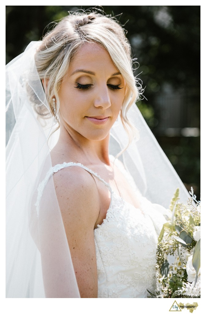 bride at pittsburgh botanic garden