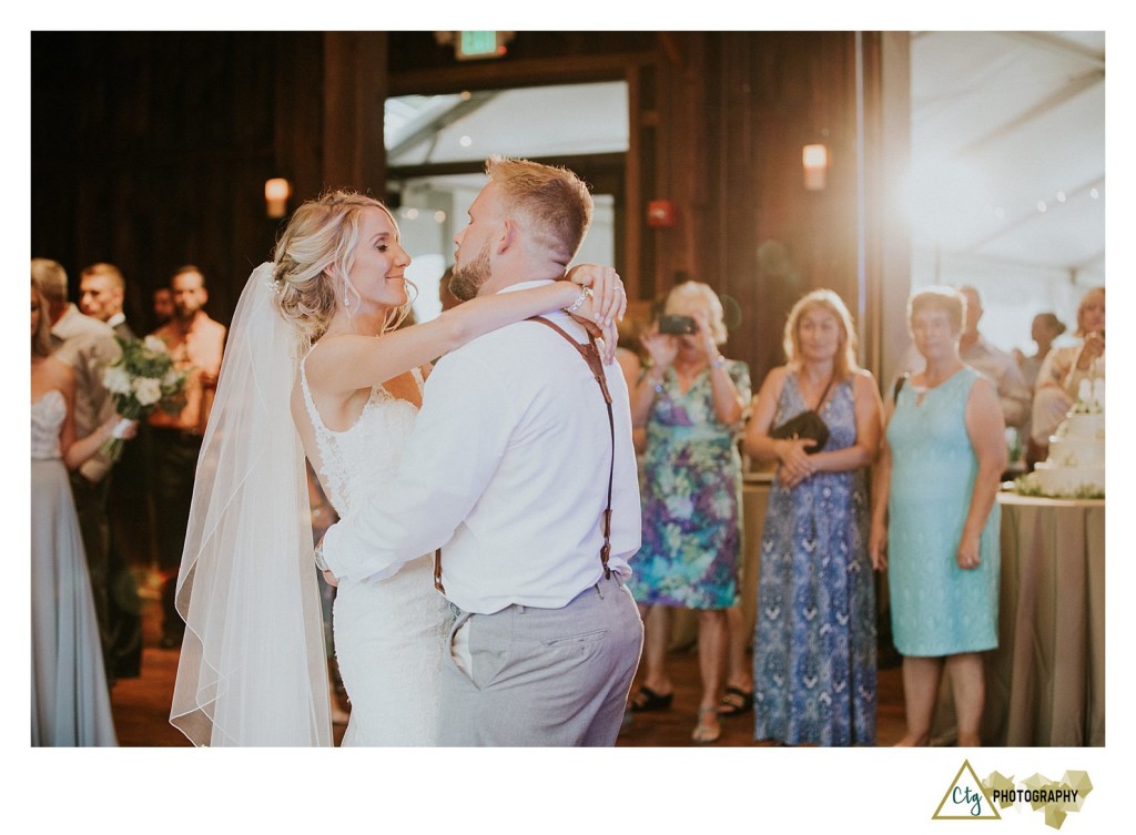 first dance at pittsburgh botanic gardens