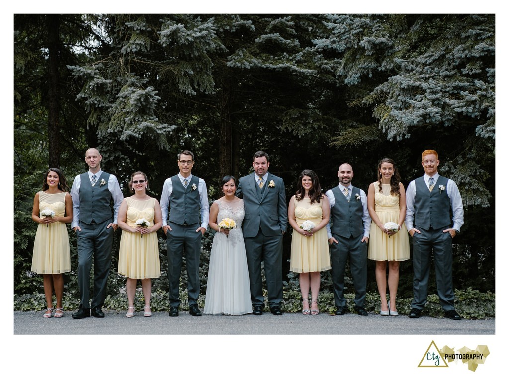 bridal party at the hyeholde