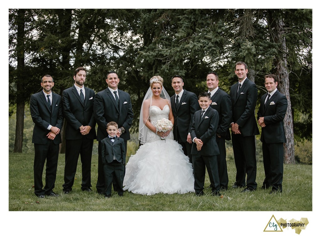 seaton hill bridal party photos