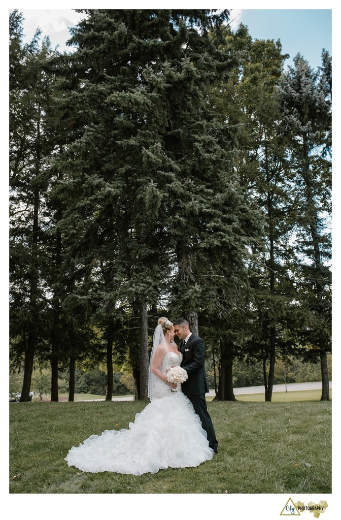 bride and groom at seaton hill 