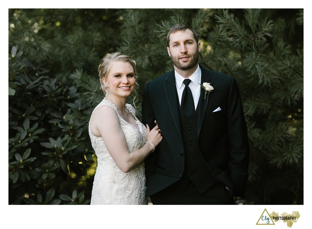 bride and groom at southpointe golf club