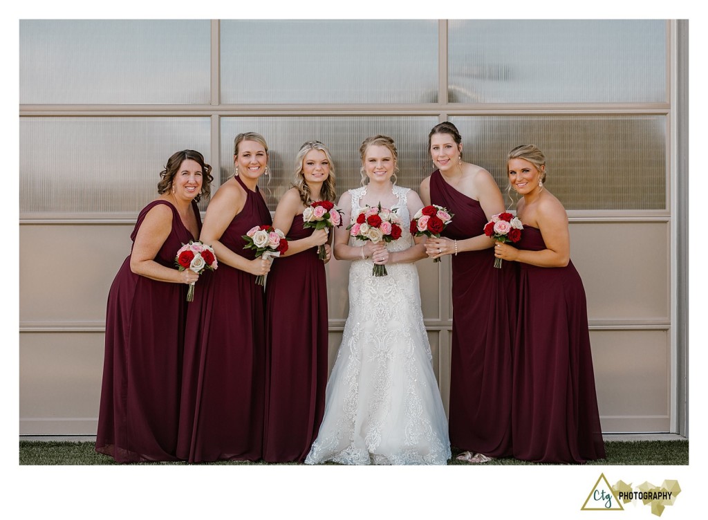 bridal party at southpointe golf club