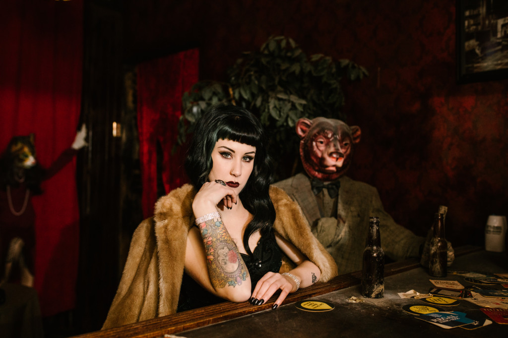 scare house photo shoot