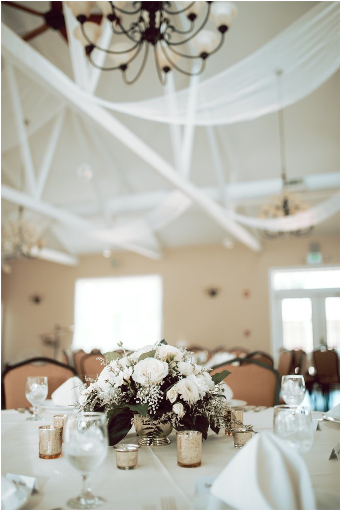 simple flower wedding decor