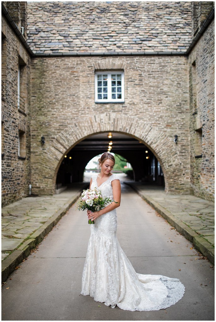 bride at longue vue club