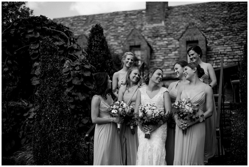 bridesmaids at longue vue club