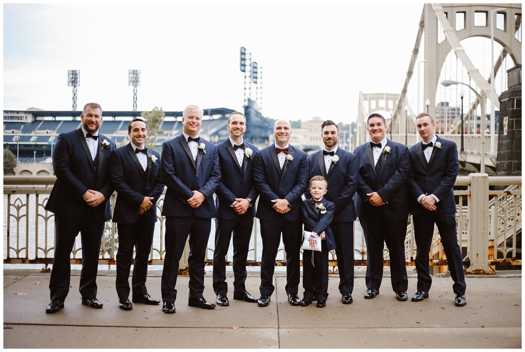 bridal party photos downtown pittsburgh