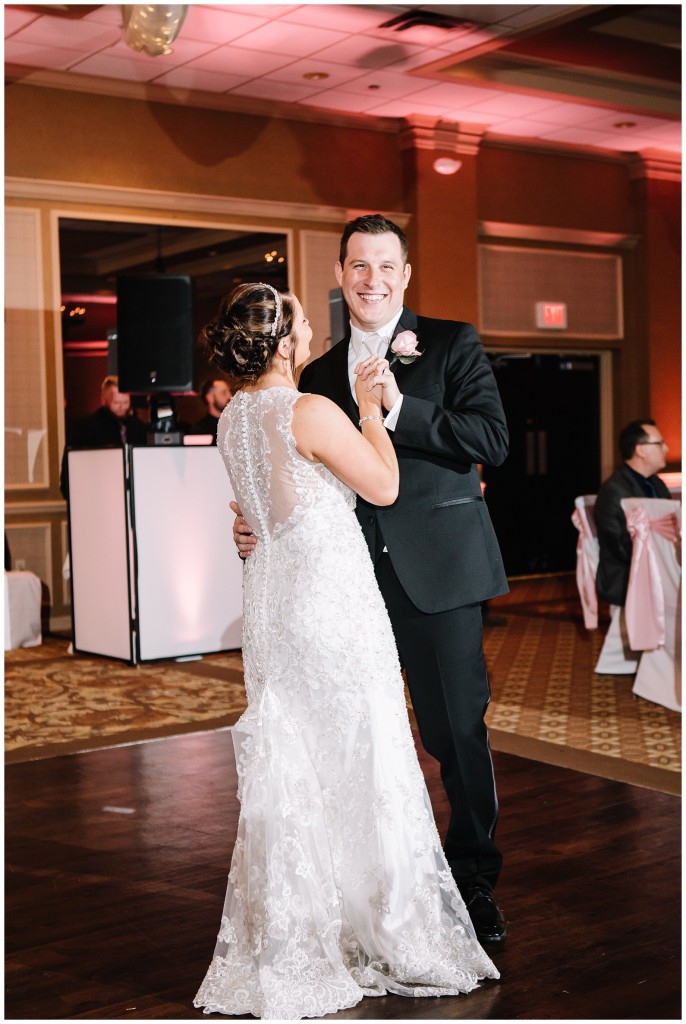 DoubleTree by Hilton Hotel Pittsburgh - Meadow Lands