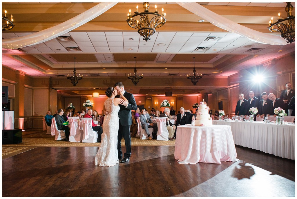 DoubleTree by Hilton Hotel Pittsburgh - Meadow Lands