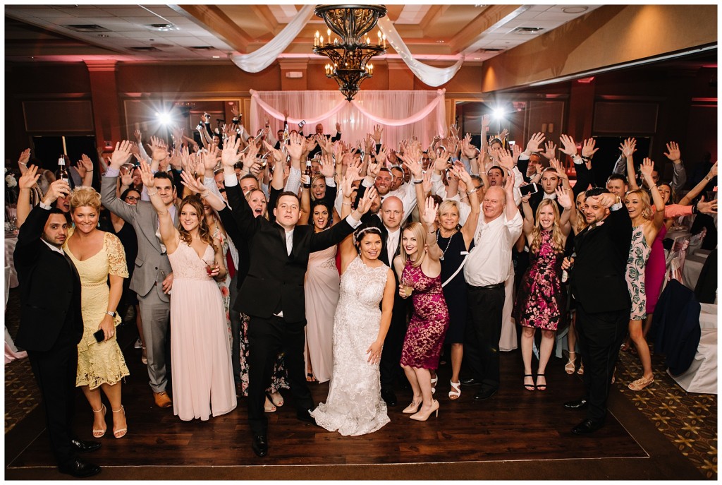 DoubleTree by Hilton Hotel Pittsburgh - Meadow Lands